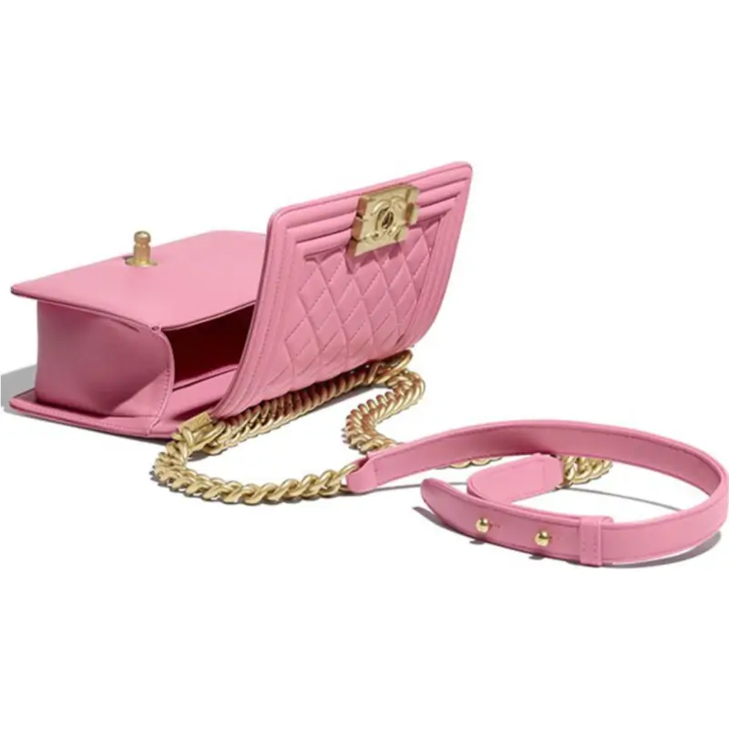 chanel-boy-bag-interior chanel boy bag interior